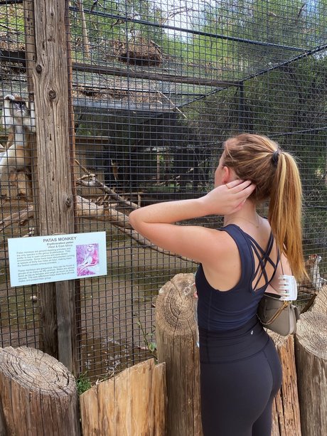 Robin Winters art model archive