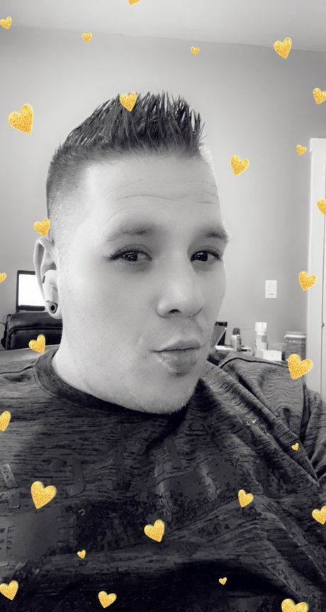 Itsrobert sexy pornstar archive