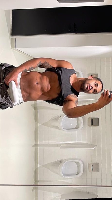 Rivieverson F lix pretty pornstar photos