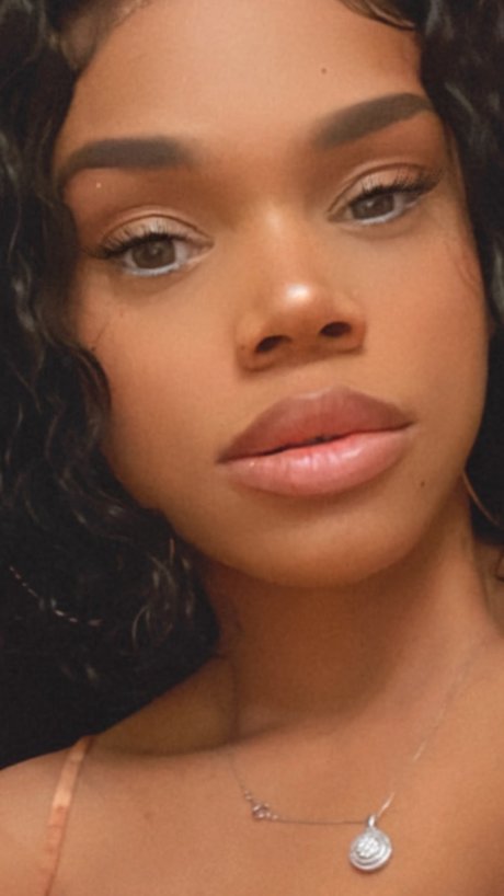 Rita Mata model nude archive