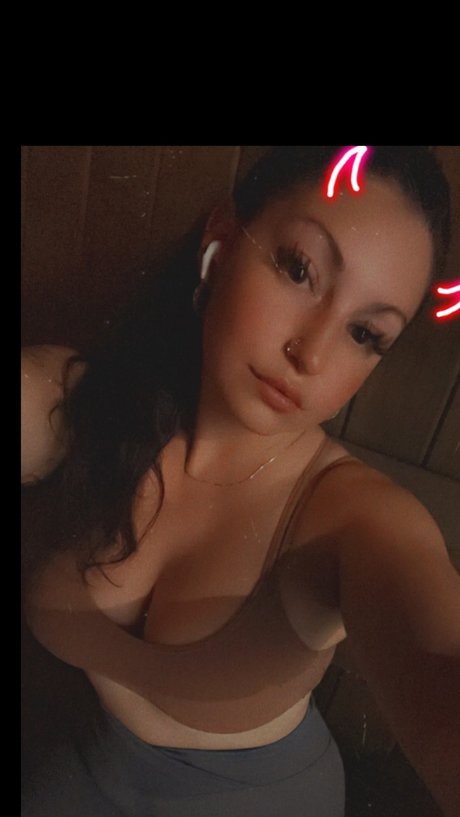 xRiRi star erotic images