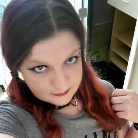 Riley Raunch model sexy image