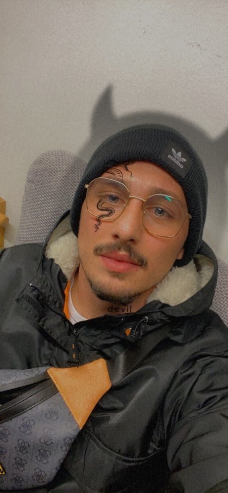 Riiim6 model adult picture