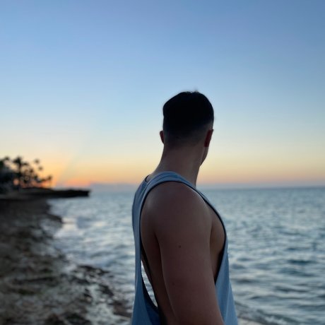 Adam Rus star art gallery