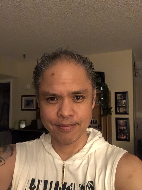 Rudy Estillore adult model image