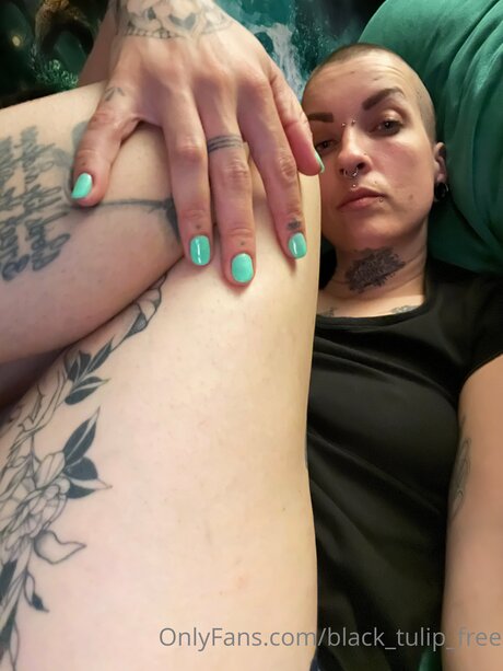 rubber tulip best actress photo