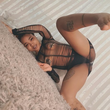 _6_ exclusive star pictures