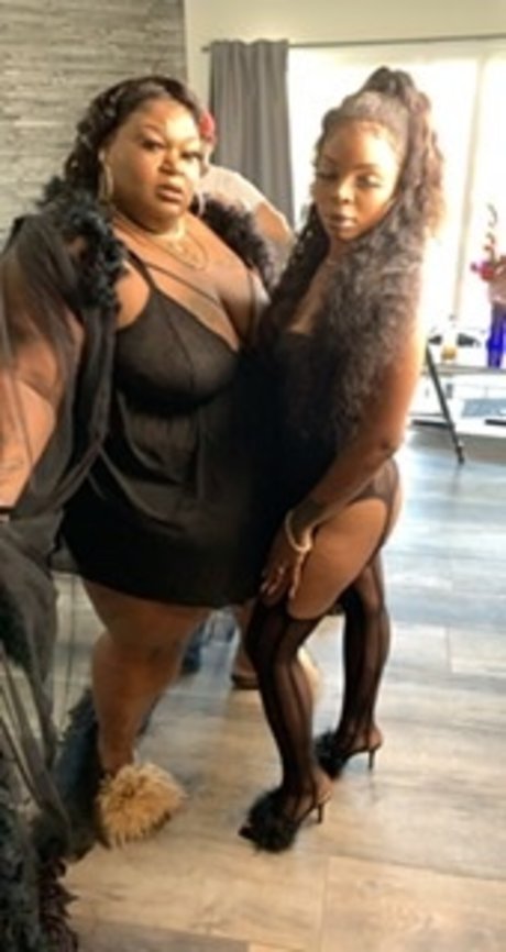 Royals Poly Life pretty star pictures