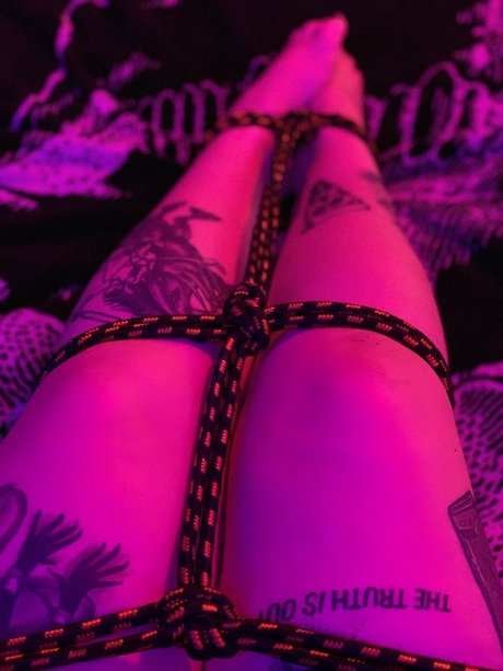 Roxy Bliss xxx star galleries