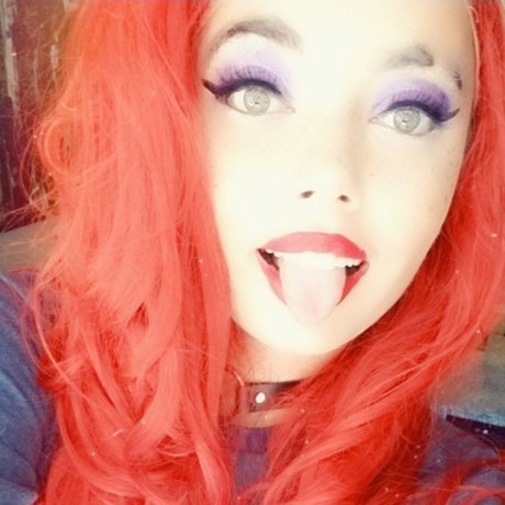 Roxxie Night porn actress pictures