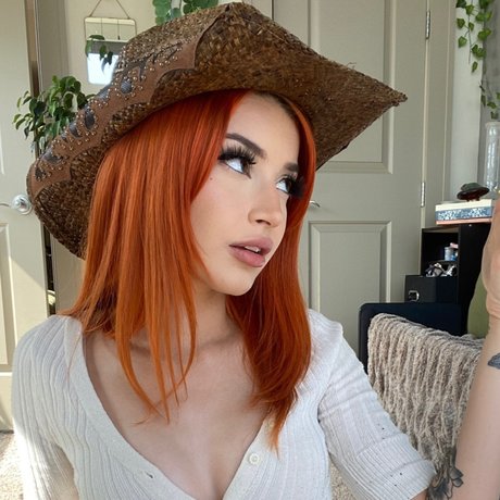 Aveda naked pornstar pic