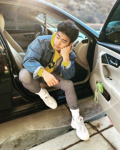 DUMPTRUCK nudes star gallery