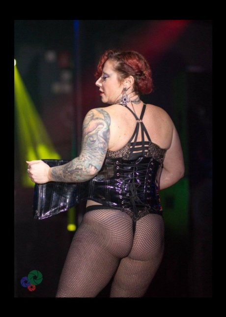 Rose Noir exclusive model galleries