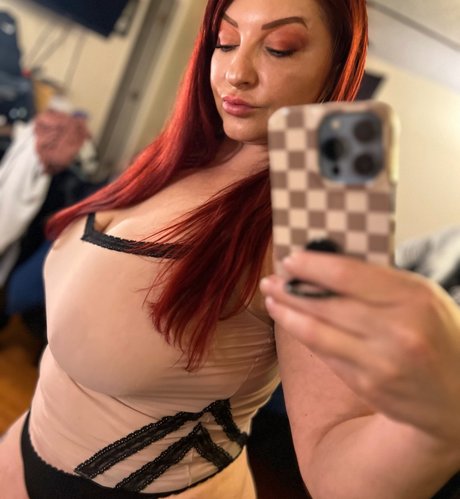 RoseCurves naked pornstar photos