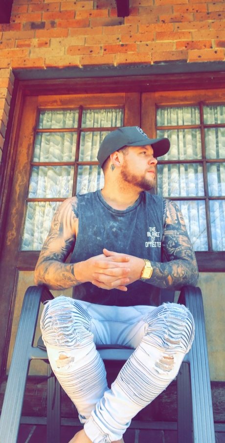 Sam maxwell star pretty pics