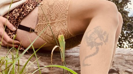 Owned sissy crossdresser_ naked star picture