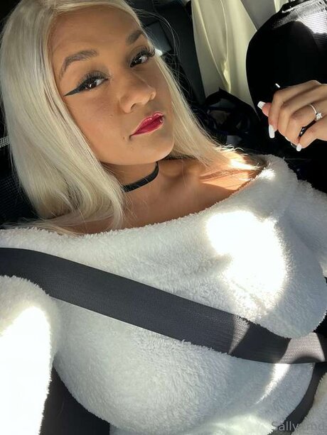 FREE LESBIAN D MME SQ RTER_ model xxx picture