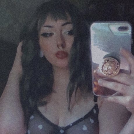 everest_ star erotic gallery