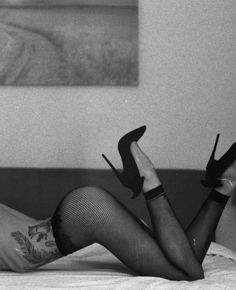 Saga XuX exclusive actress archive