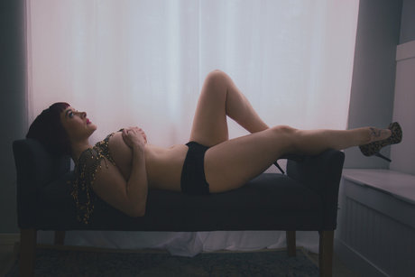 Sadie Nyx free hd actress photos