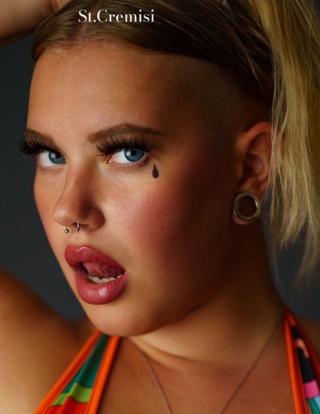 sadblume star exclusive image