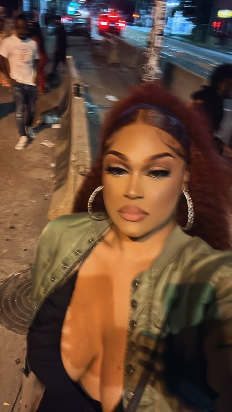 SABRINASWEETS_ best star image