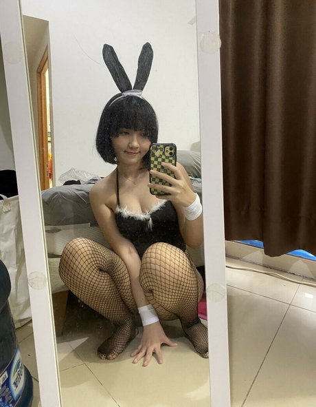 Azulachan nude actress archive