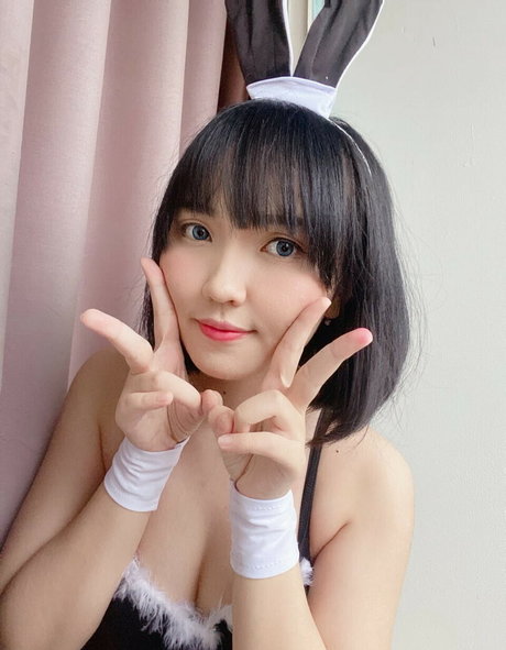 Azulachan star pornographic galleries