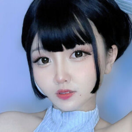 Azulachan model high quality gallery