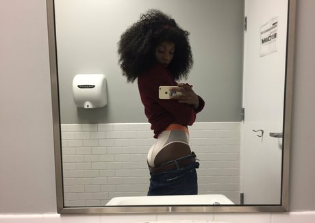 Vanniall pornstar nude photos