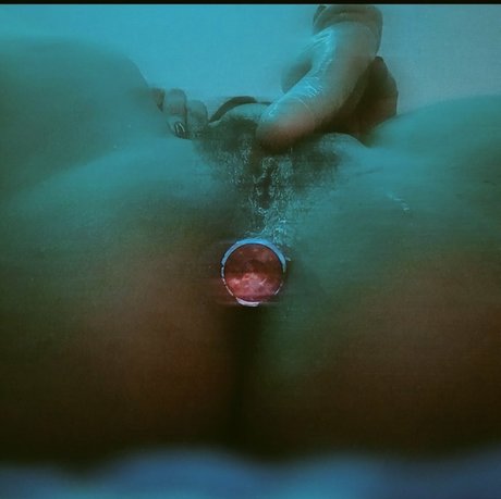 Mejor Amiga Casada pornstar erotic img