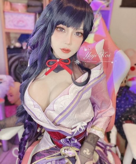 Yuji Koi adult model photo