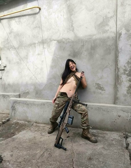 modeltechie star naked image