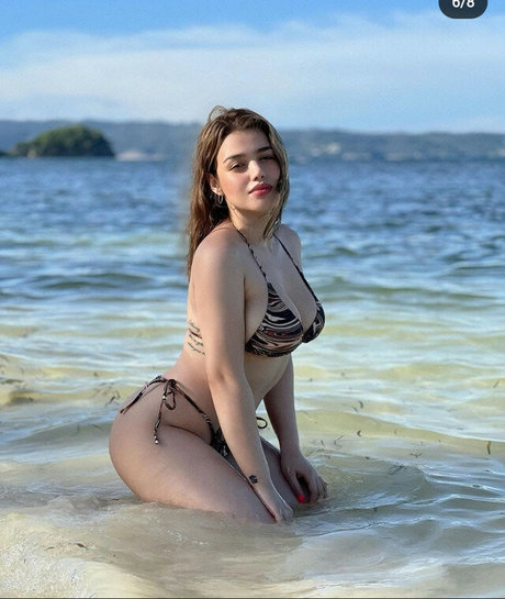 Karina Johnson nude model pics