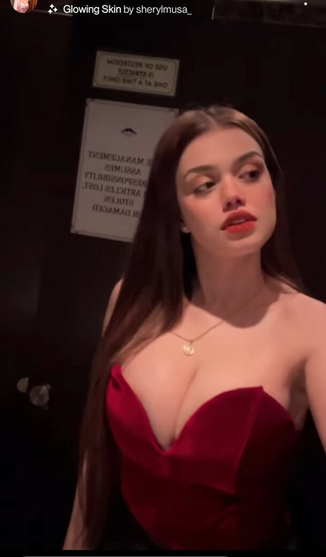 Karina Johnson nude star archive