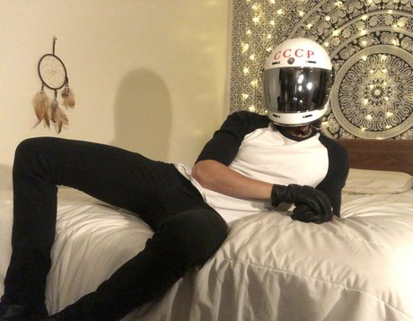 hunghedonist420 model erotic pic