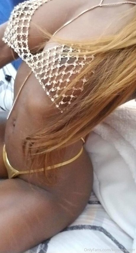 kinsleykarter hot model pic