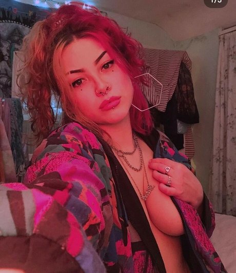 neferkitti star pretty gallery