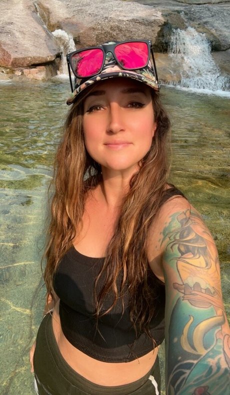 avavette star nude pic