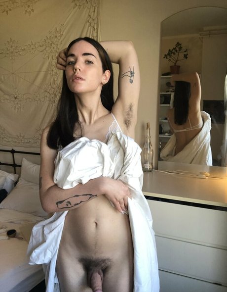 moonbaby96_ pornstar free image