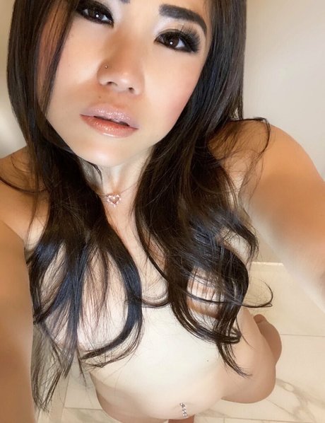 japanese girl pornstar naked photo
