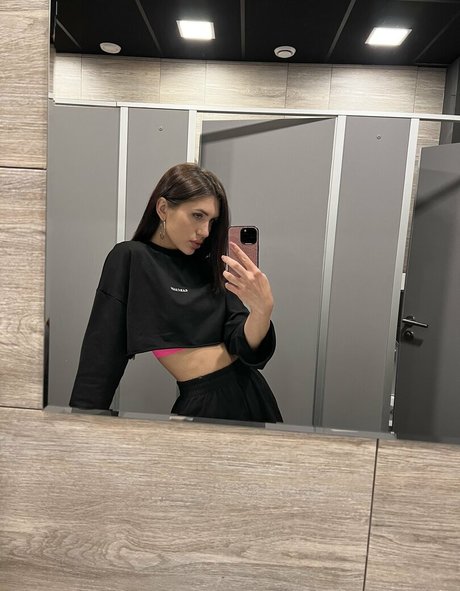 Leo Ahsoka star exclusive archive