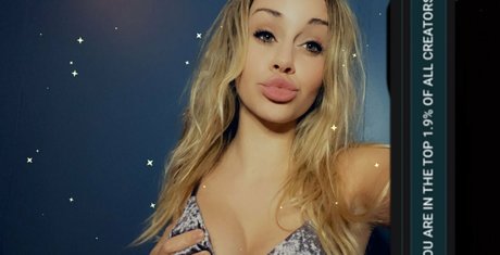 sassysloth nude star image