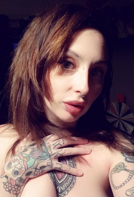 queenrainifree porn actress img