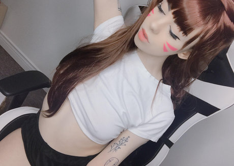 Sleepy Kokiri pornstar nude img