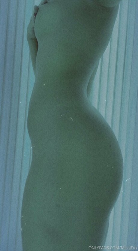 thatricandemon pornographic model photo