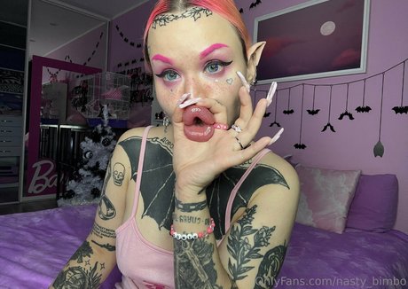 Nasty bimbo pornstar naked image