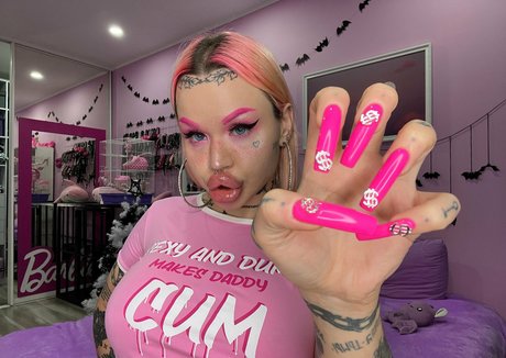 Nasty bimbo xxx actress photos