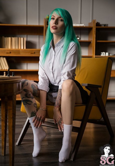 Hellyrite sex model images