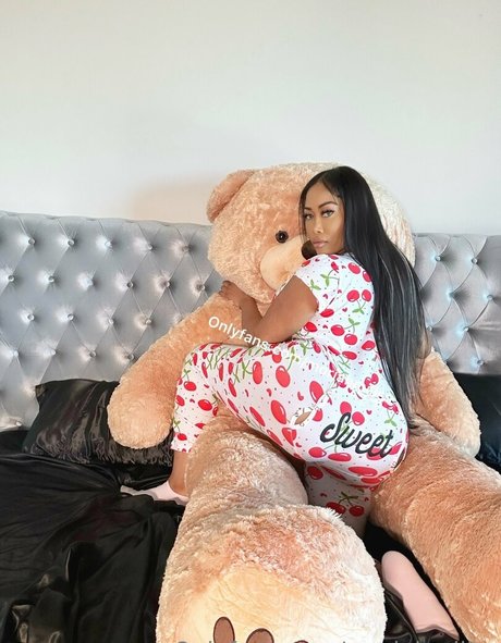 moriahmillss model porn archive